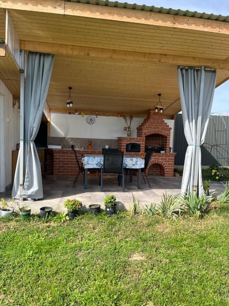 Mimi House Villa Baia de Fier Exterior photo